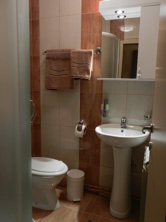 Guesthouse Ellite Пожареваць Номер фото
